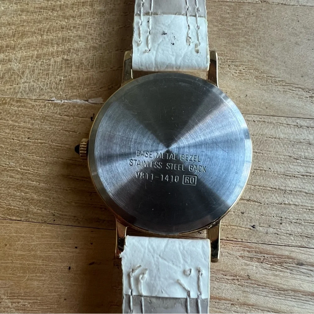 Lorus ladies Disney Mickey Mouse gold tone watch NEW BATTERY